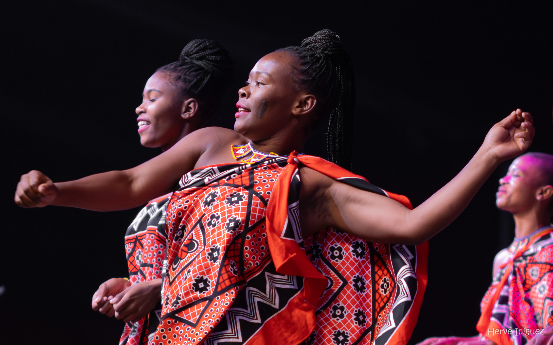 Danseuse sud africaine IMG 2352 Avec accentuation Bruit Canon EOS M50m2 Herve Iniguez