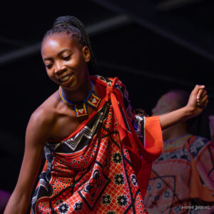 Danseuse sud africaine IMG 2407 Avec accentuation Bruit Canon EOS M50m2 Herve Iniguez